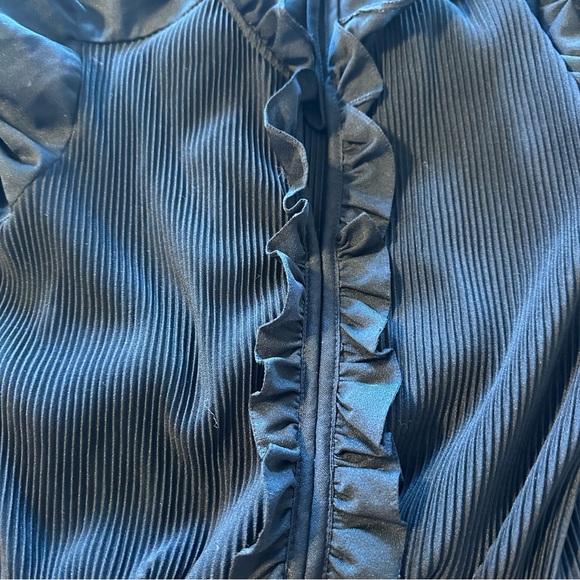 Victorian-inspired vibes with modern edge black dress - Picture 3 of 3